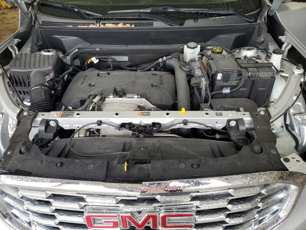 2020 GMC Terrain - Image 12