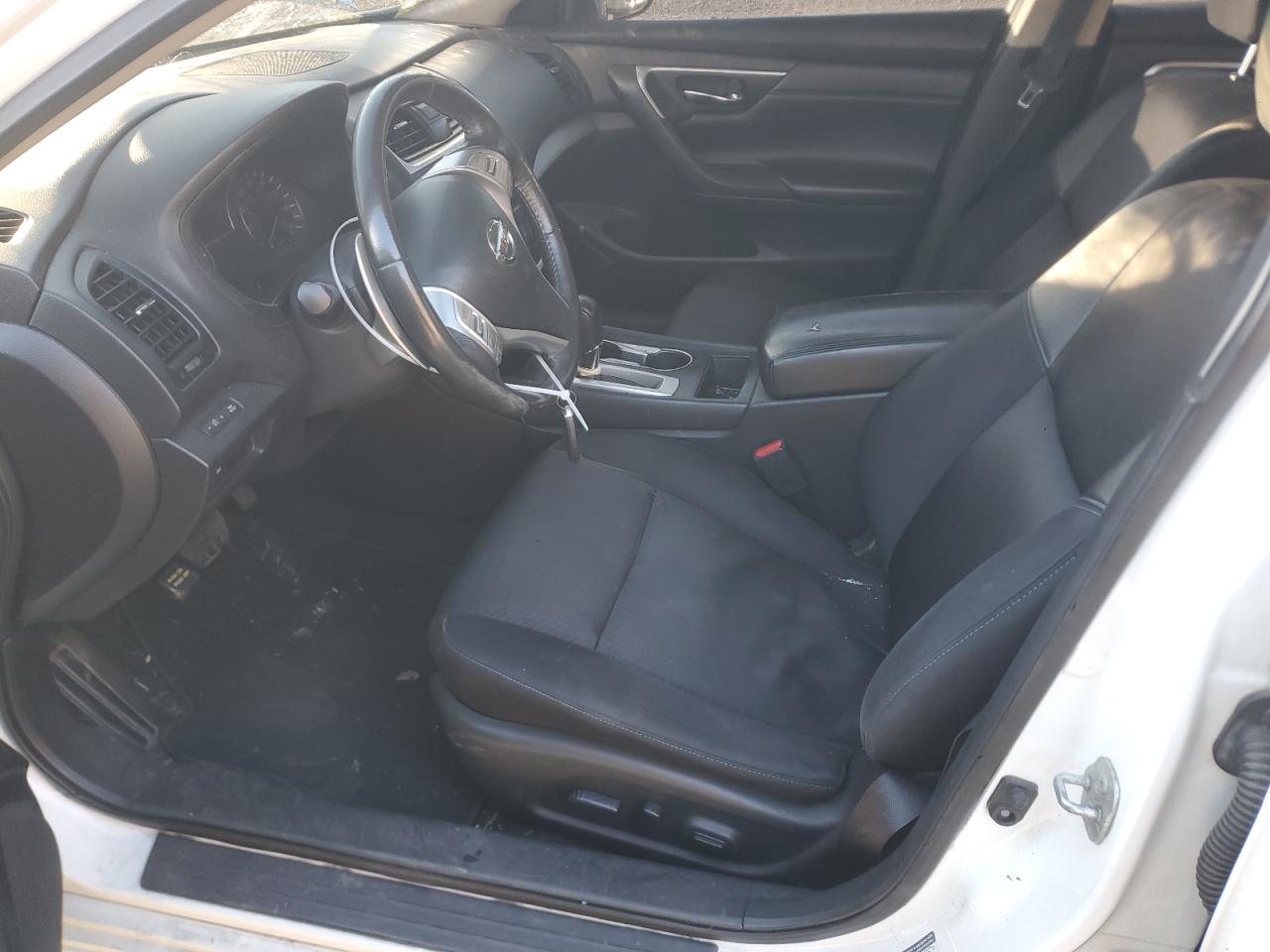 2016 Nissan Altima - Image 7