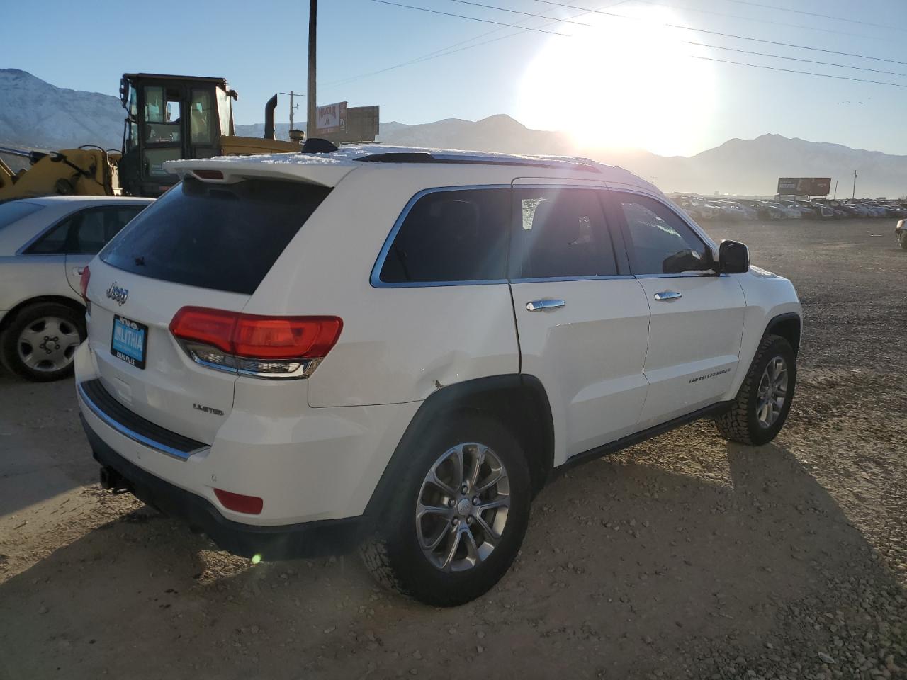 2014 Jeep Grand Cherokee - Image 3