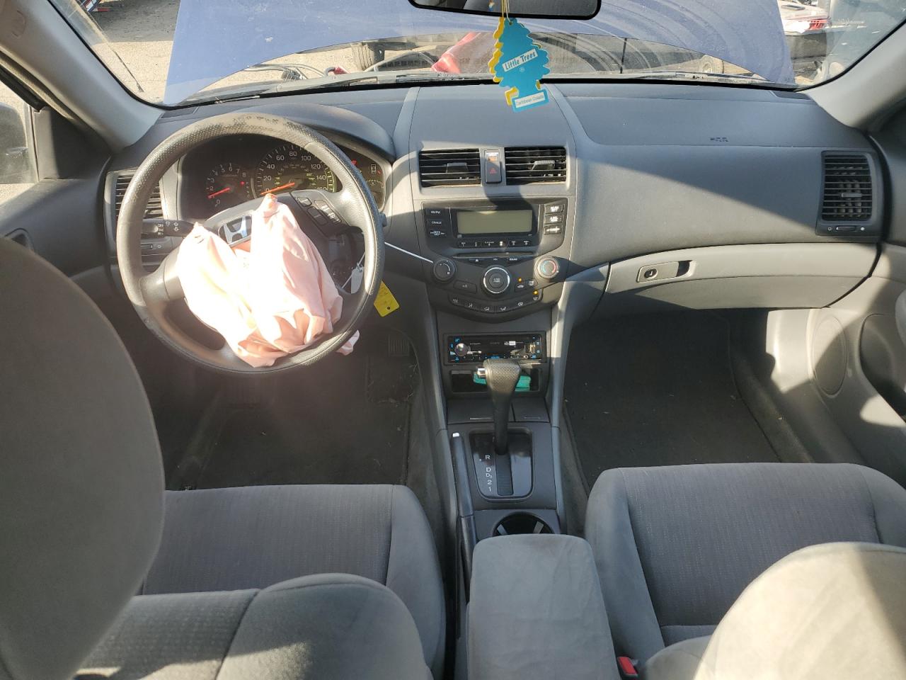 2005 Honda Accord - Image 8