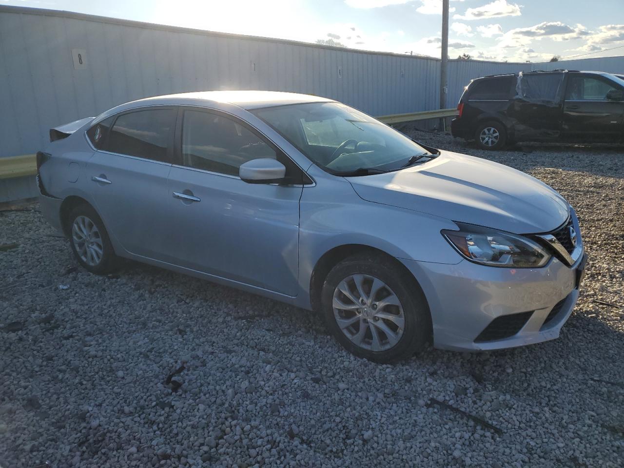 2019 Nissan Sentra - Image 4