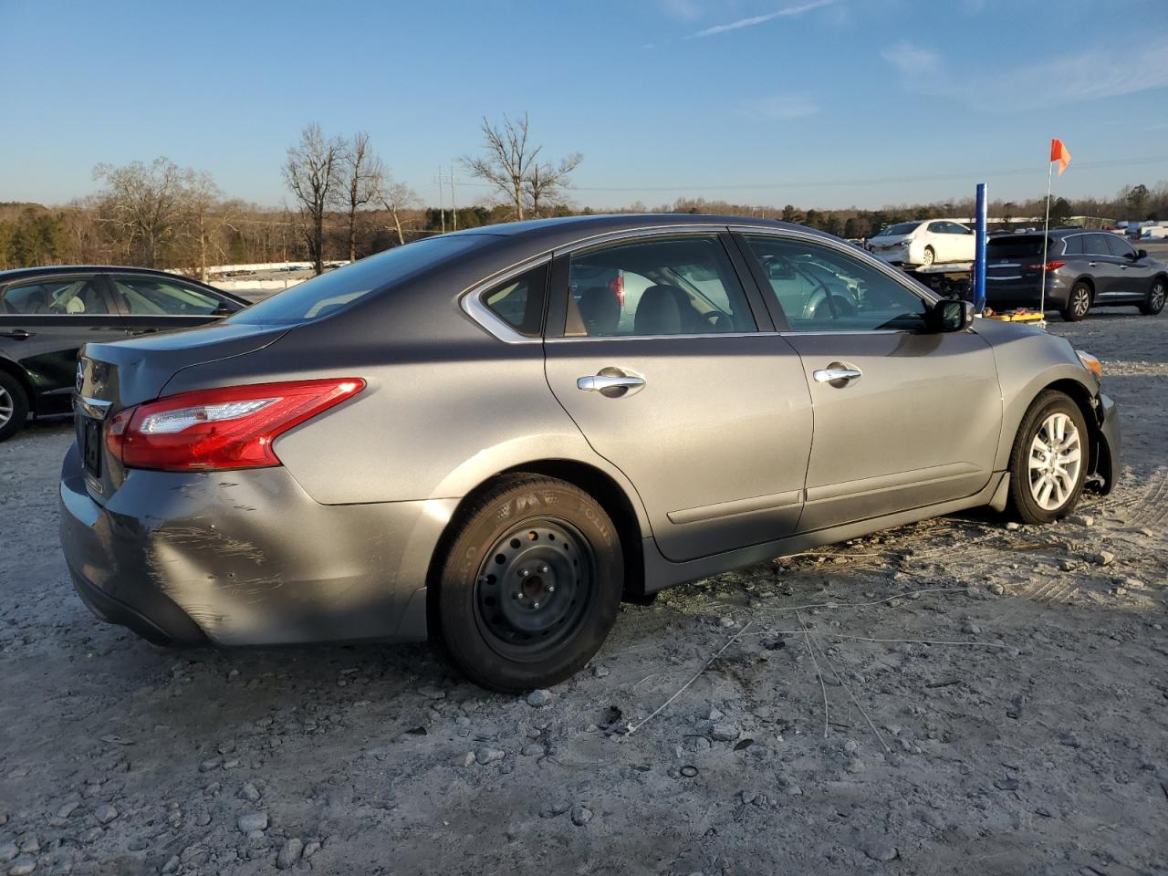 2016 Nissan Altima - Image 3