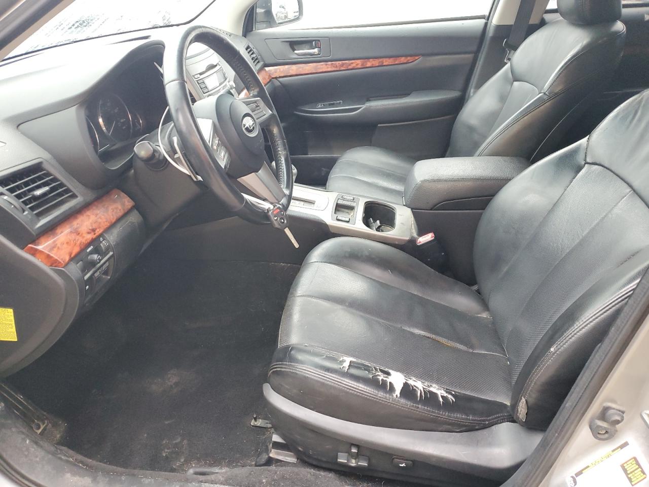 2011 Subaru Outback - Image 7