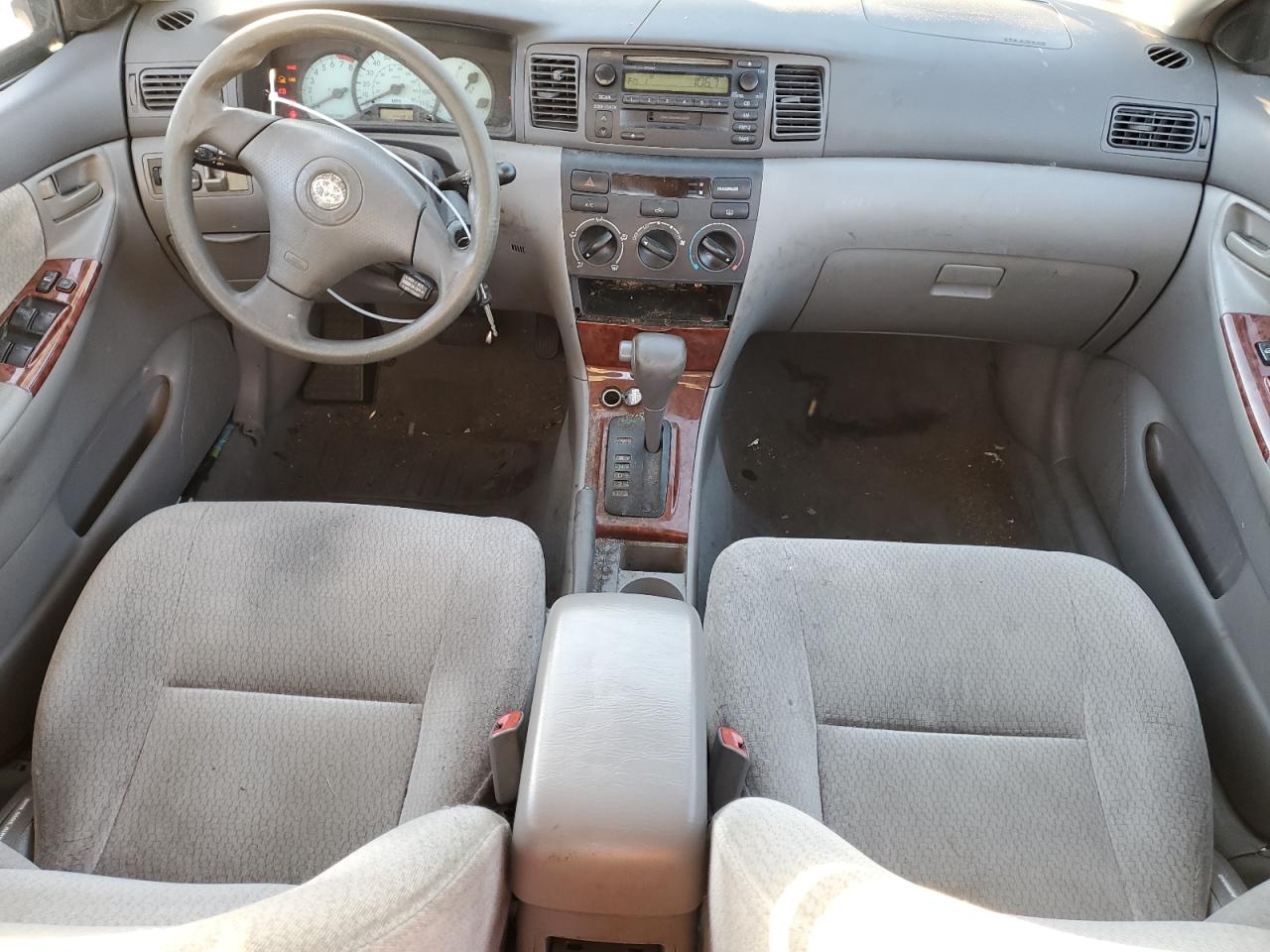2004 Toyota Corolla - Image 8