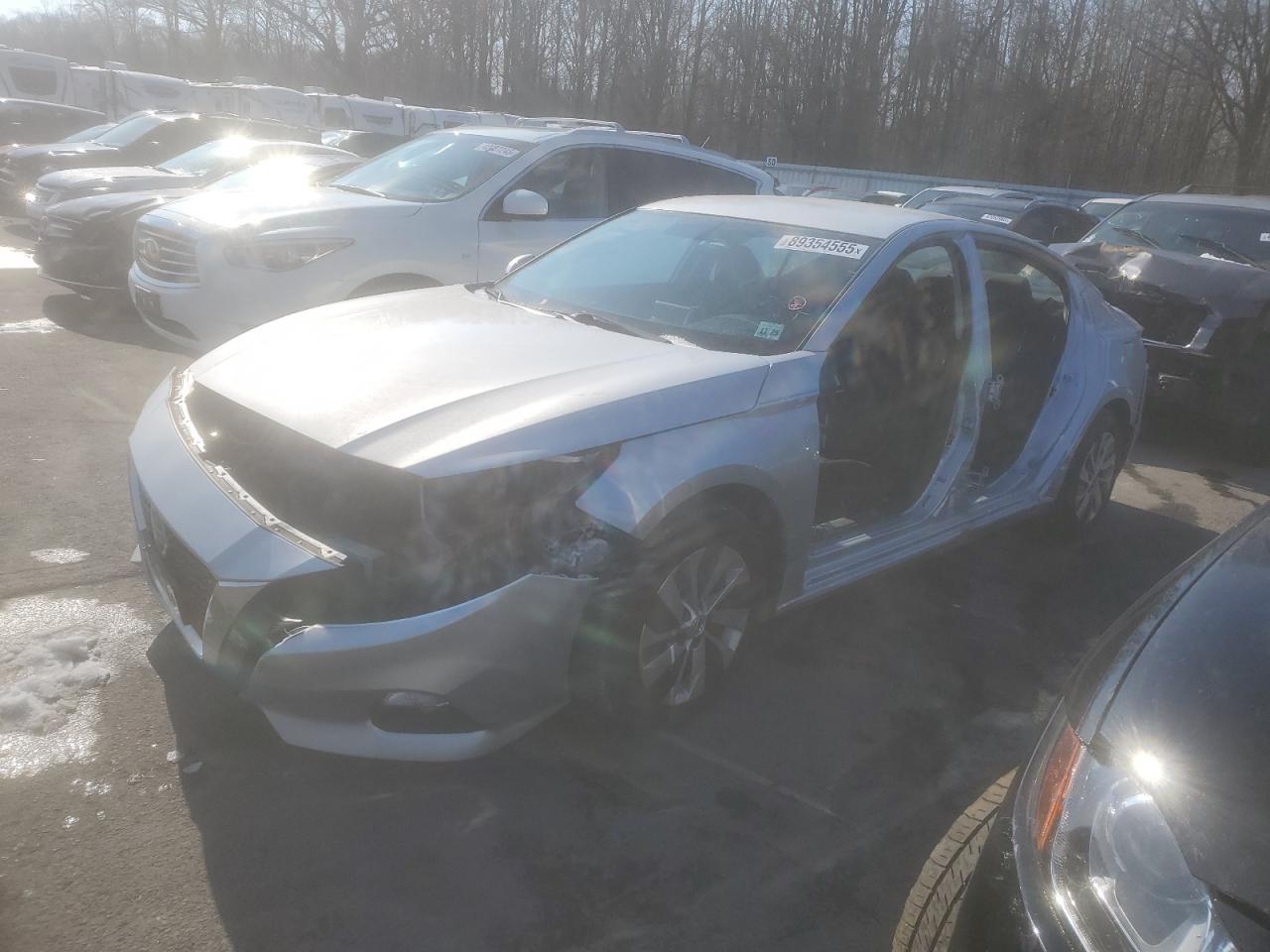 2020 Nissan Altima - Image 1