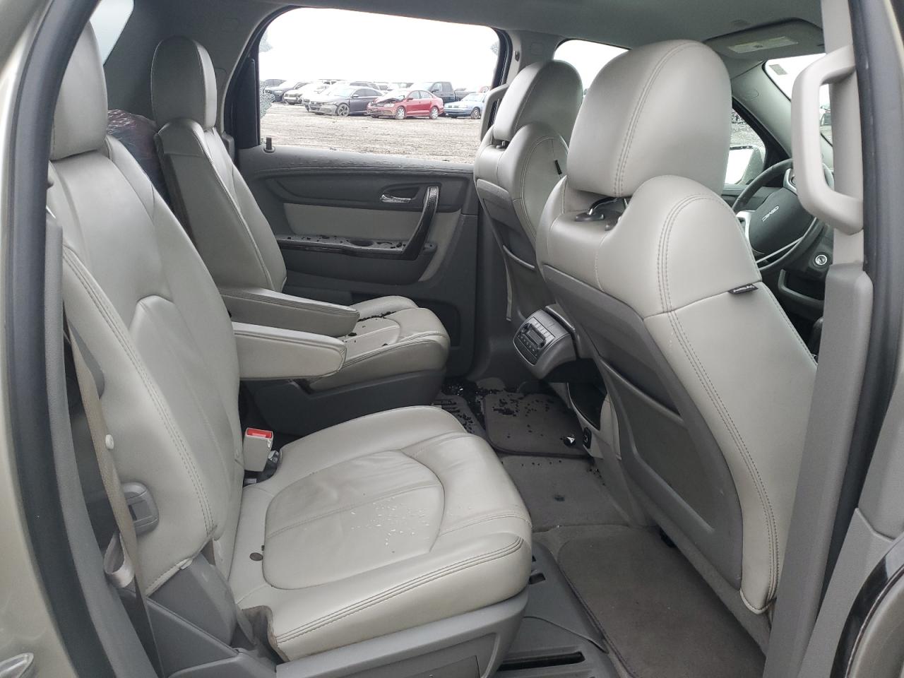 2017 GMC Acadia - Image 11