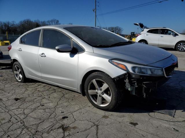  KIA FORTE 2017 Srebrny