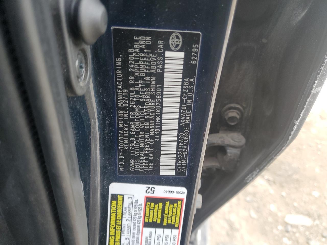 2019 Toyota Camry - Image 15