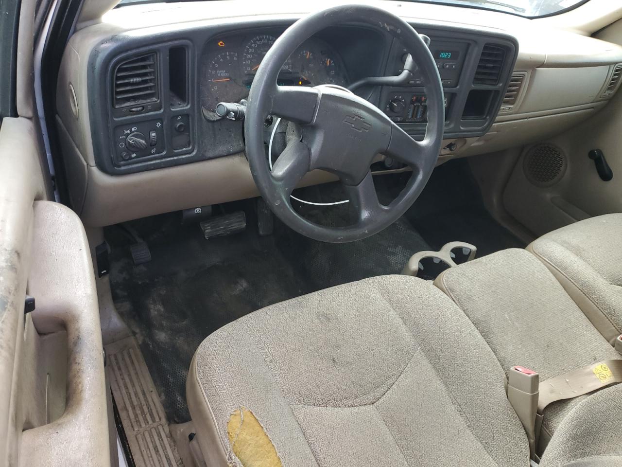 2005 Chevrolet Silverado - Image 8