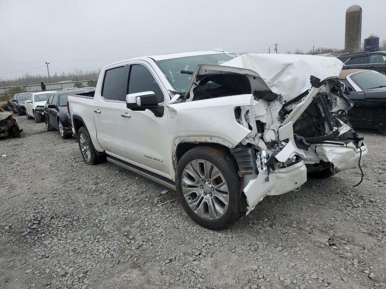 2019 GMC Sierra - Image 4