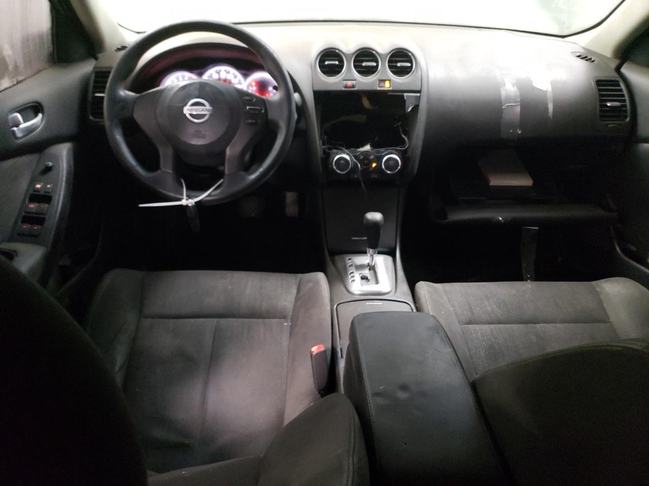 2012 Nissan Altima - Image 8