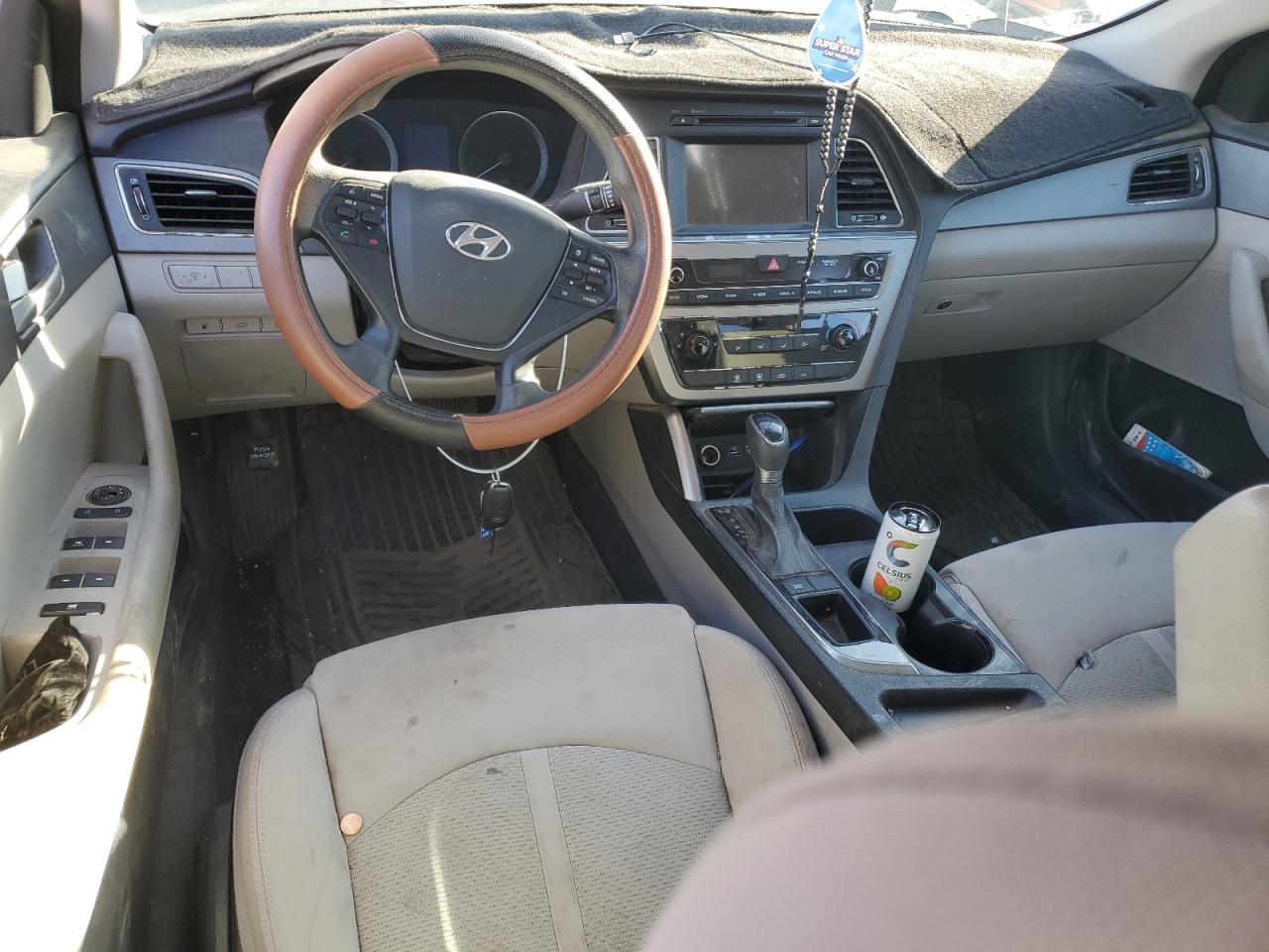 2016 Hyundai Sonata - Image 8