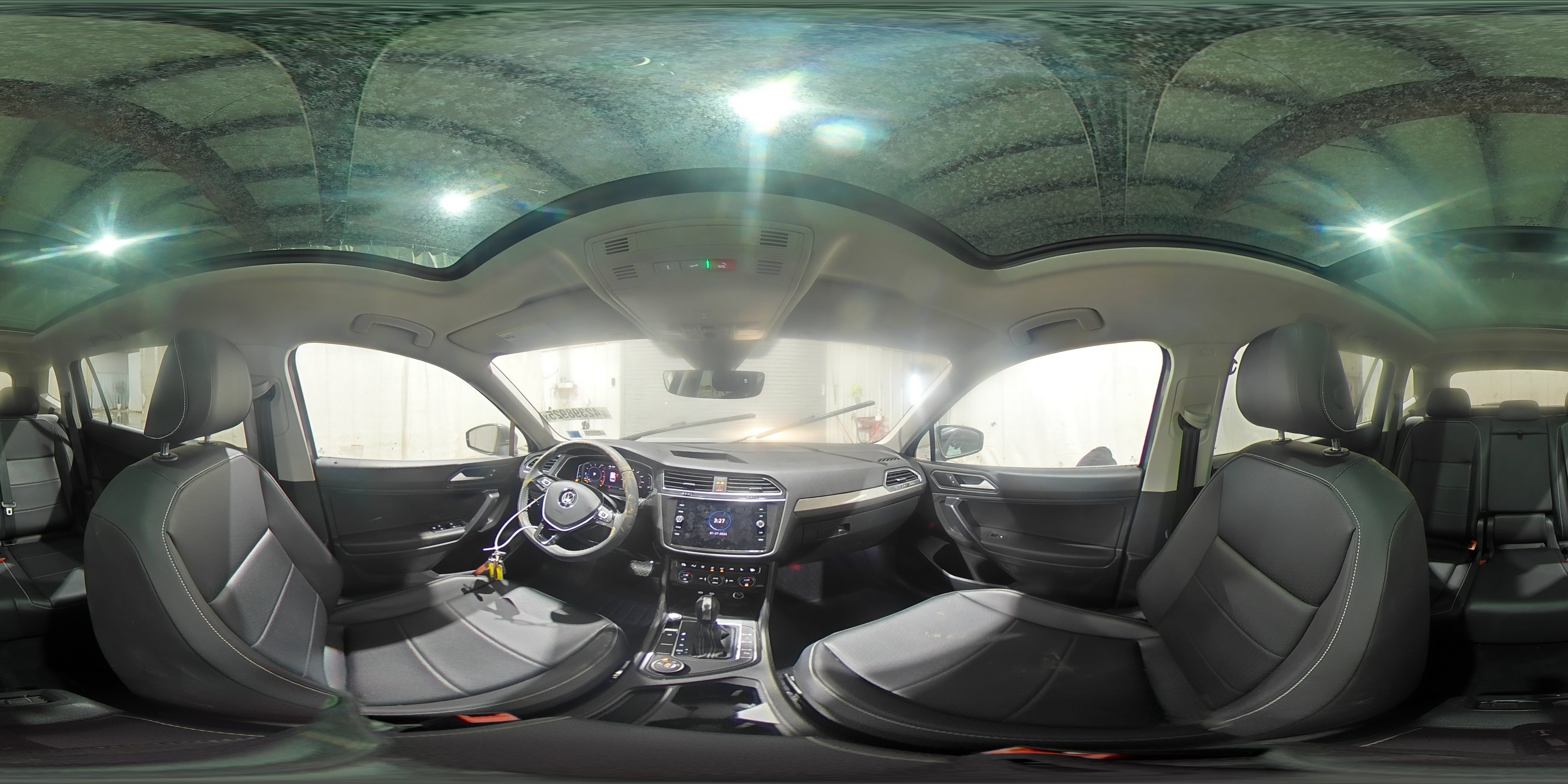2021 Volkswagen Tiguan - Image 15