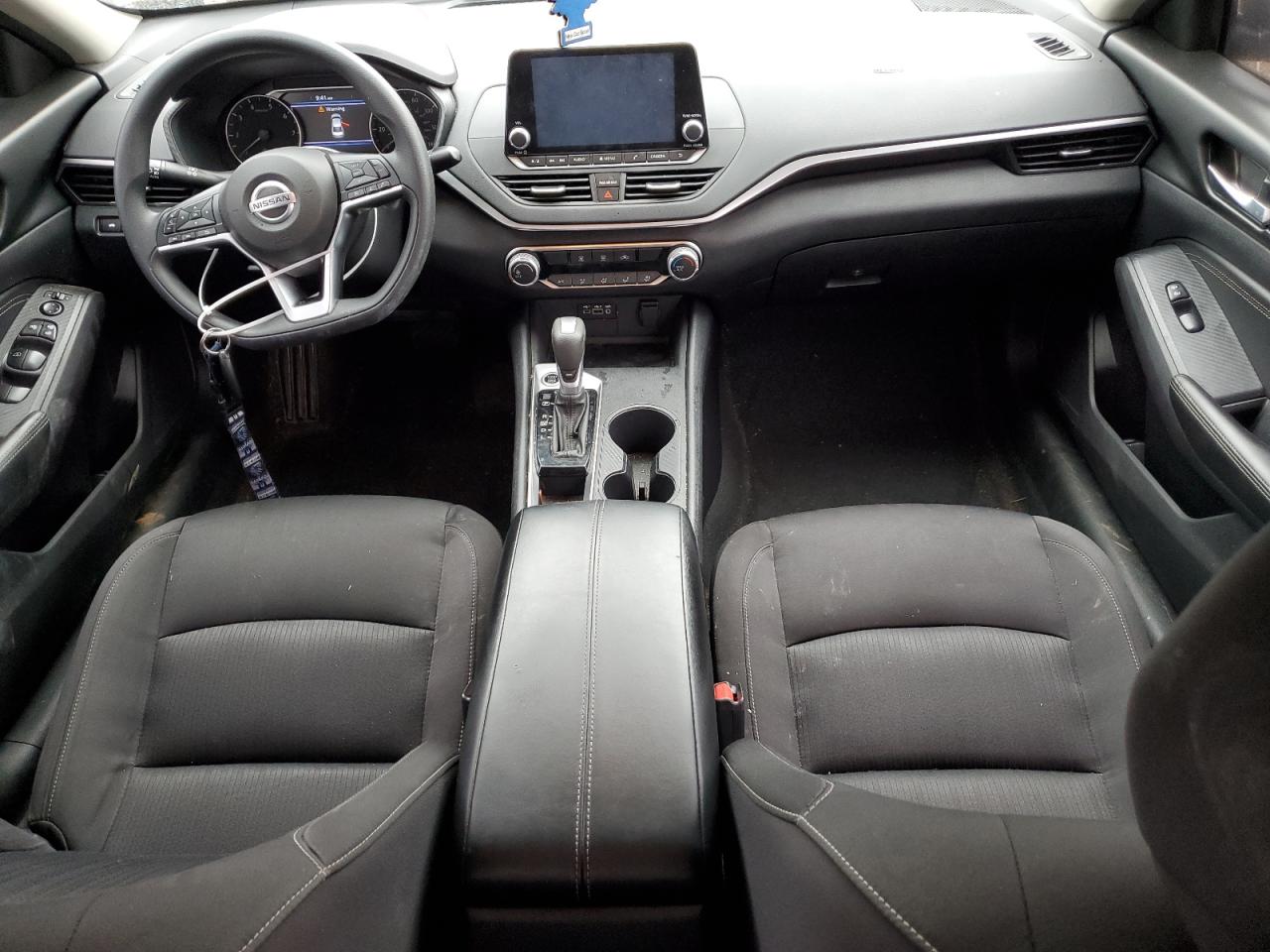 2020 Nissan Altima - Image 8
