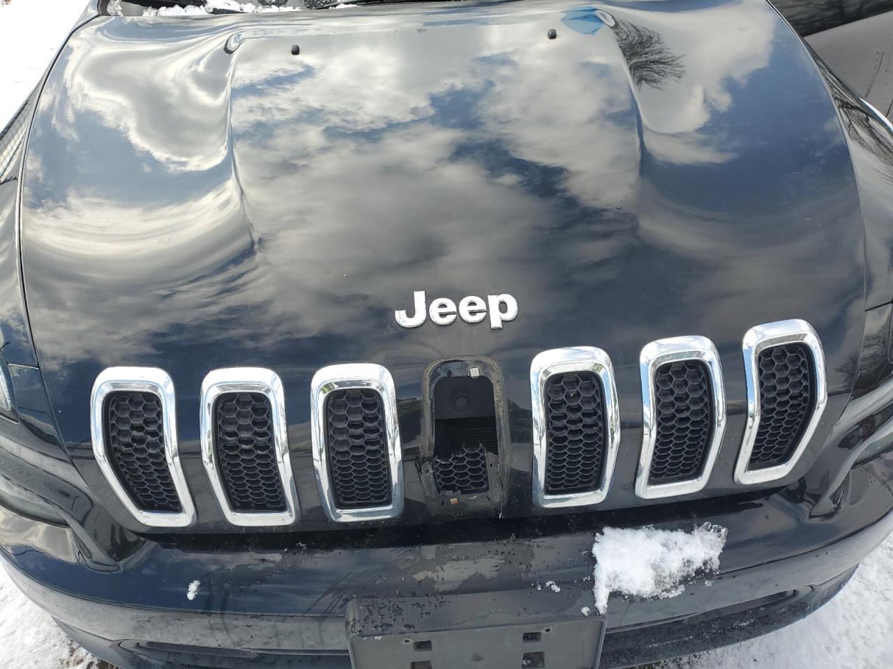 2017 Jeep Grand Cherokee - Image 12