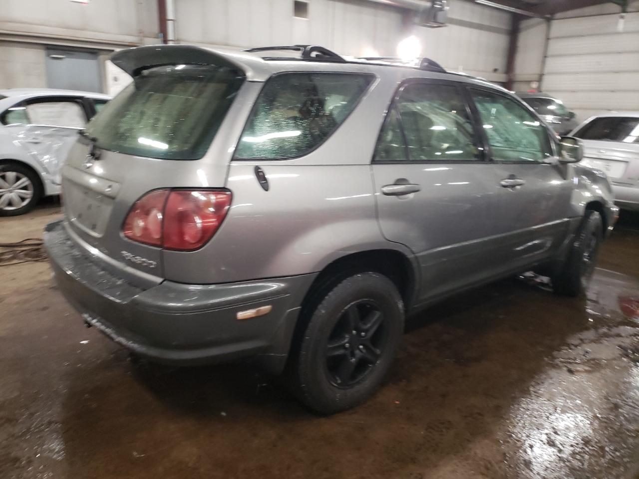 2000 Lexus RX - Image 3
