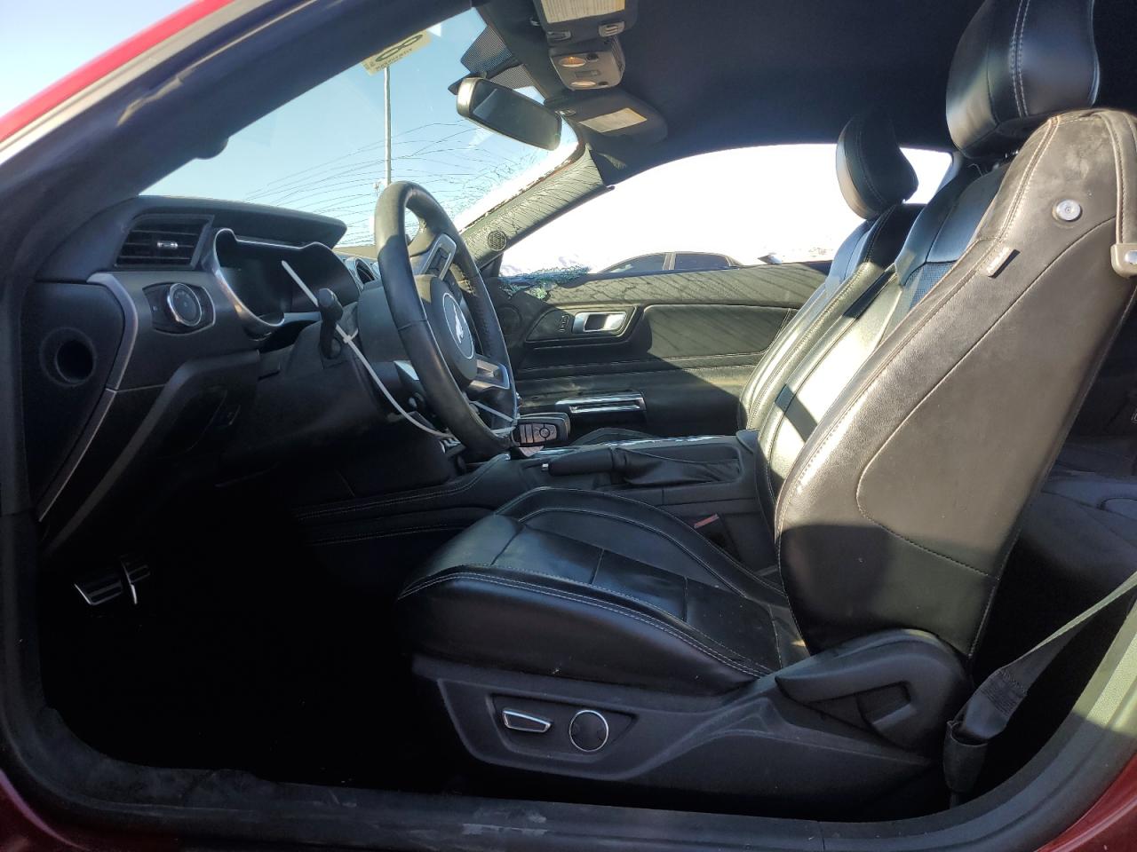 2019 Ford Mustang - Image 7
