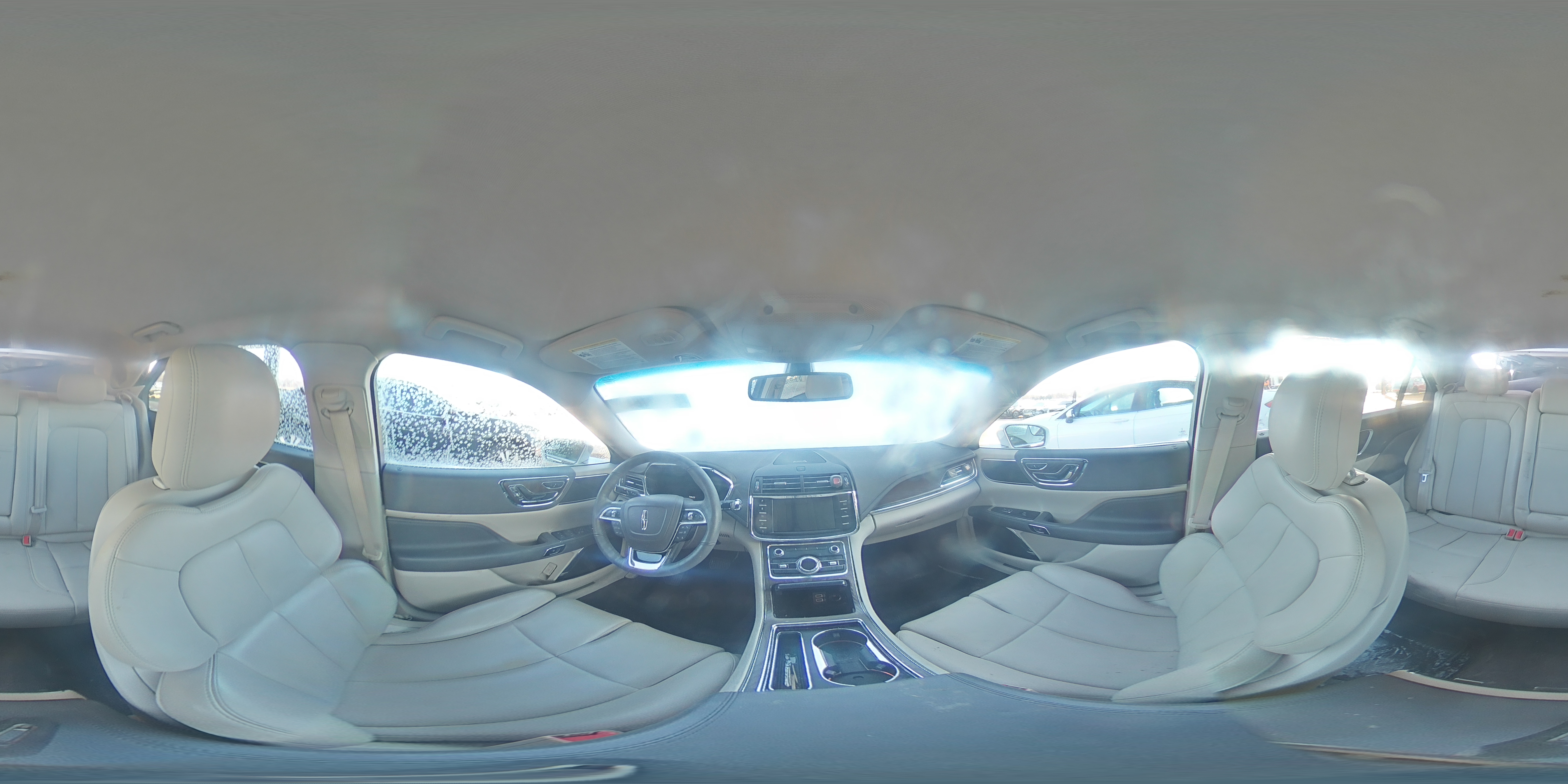 2018 Lincoln Continental - Image 13