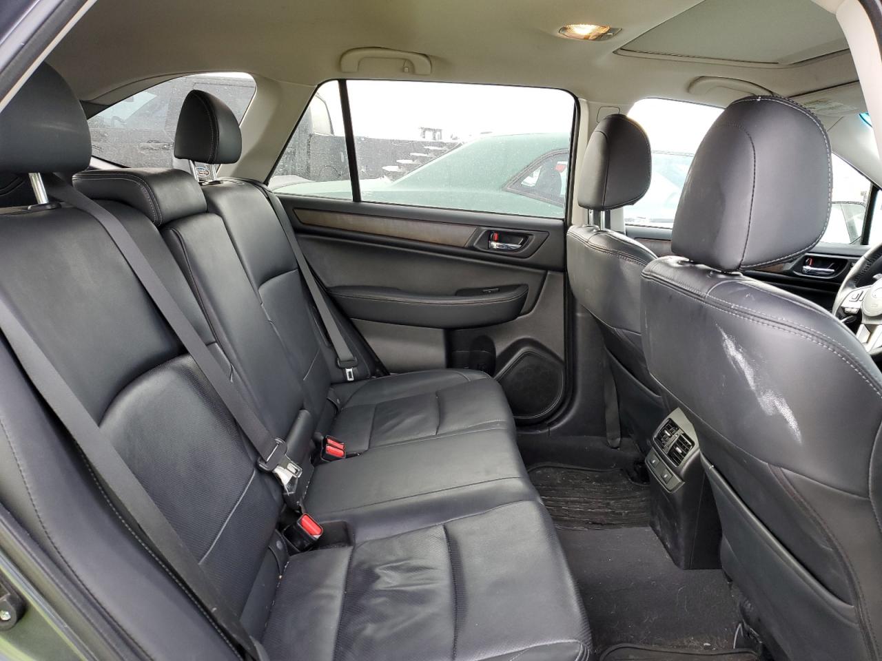2015 Subaru Legacy - Image 11
