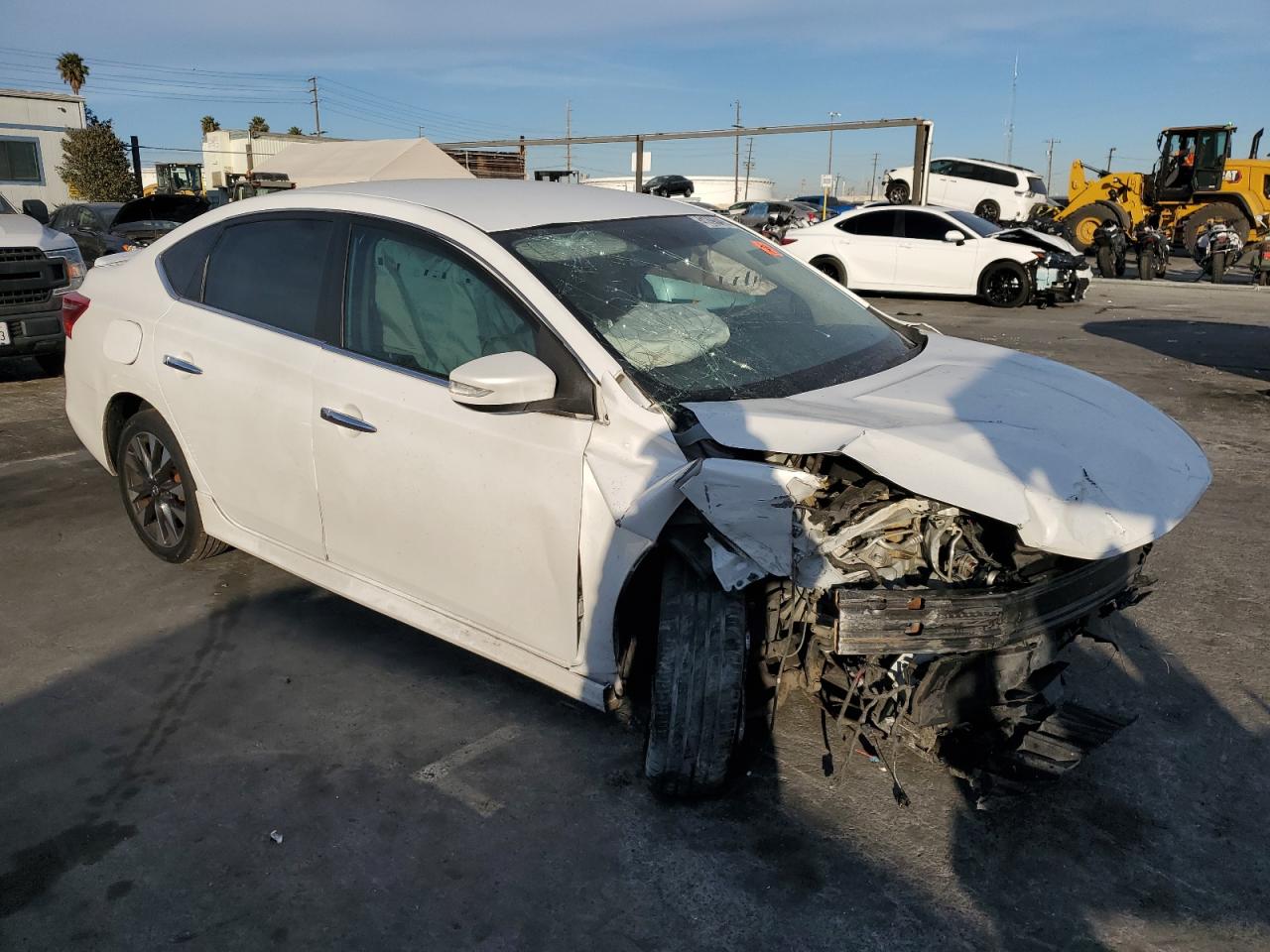 VIN 3N1AB7AP2KY210209 2019 NISSAN SENTRA no.4