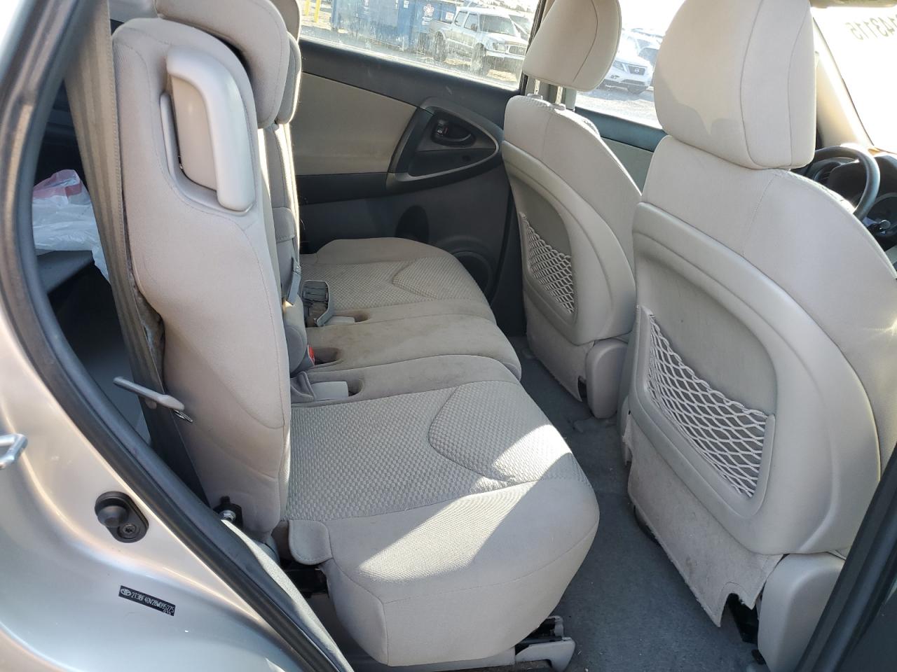 2011 Toyota RAV 4 - Image 12