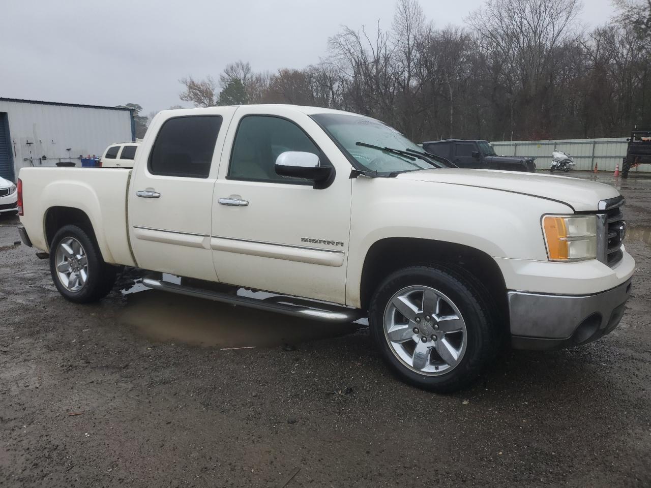 2012 GMC Sierra - Image 4
