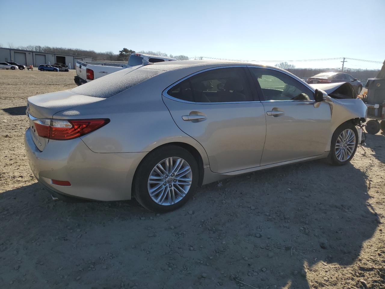 2014 Lexus ES - Image 3