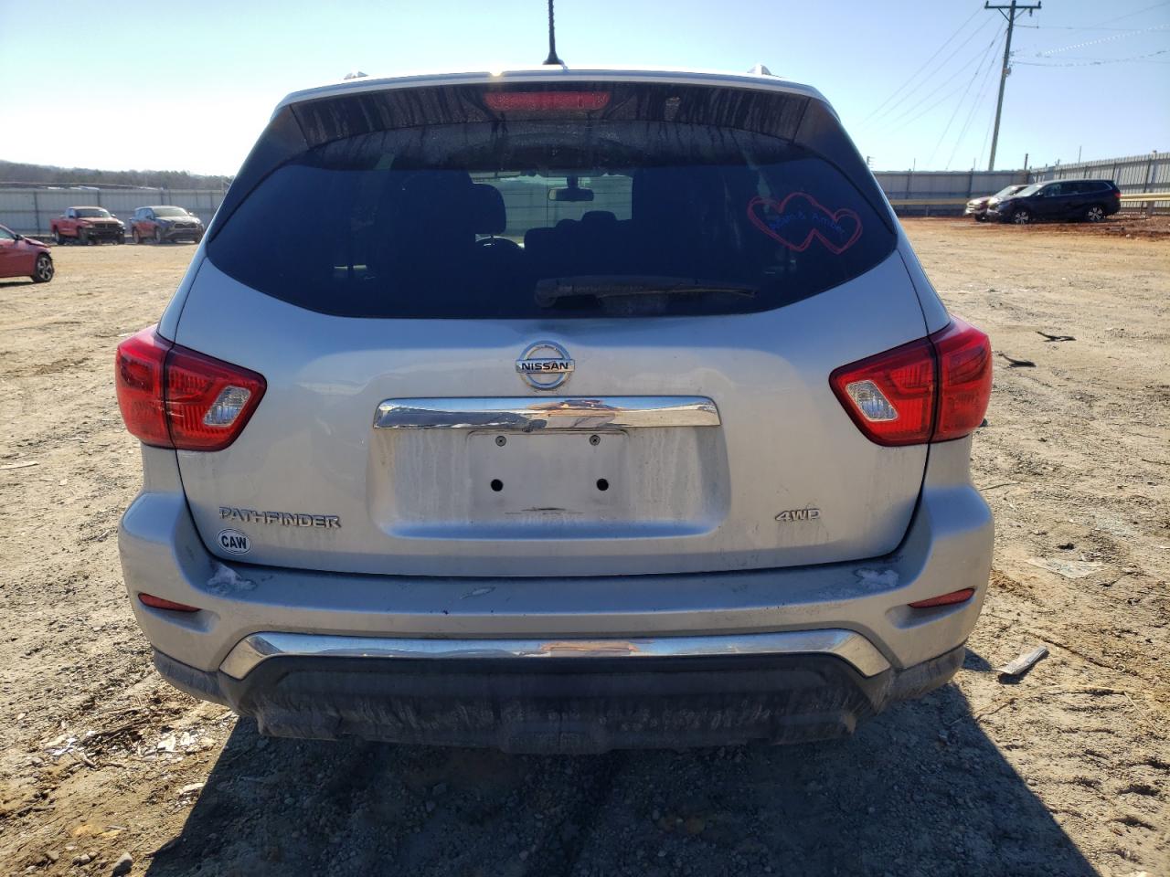 2018 Nissan Pathfinder - Image 6