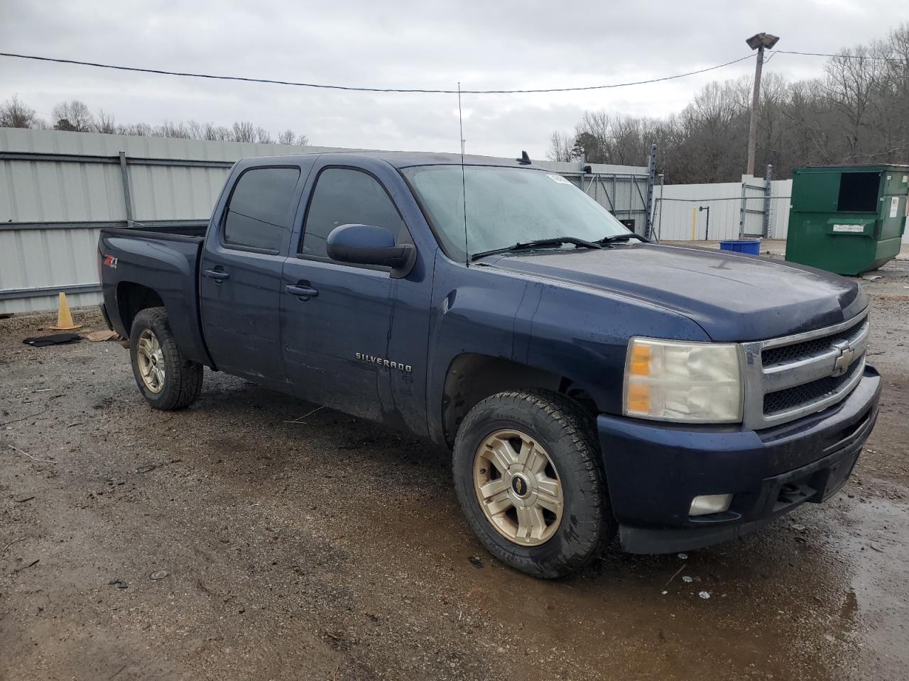 2010 Chevrolet Silverado - Image 4