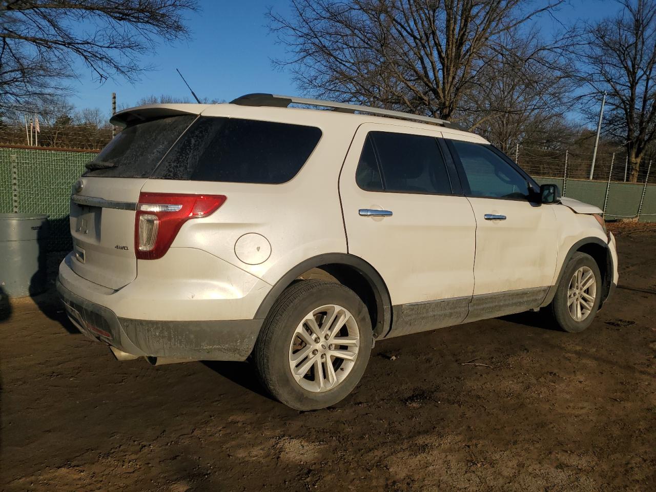 2014 Ford Explorer - Image 3