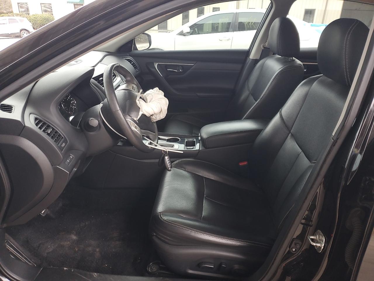 2017 Nissan Altima - Image 7