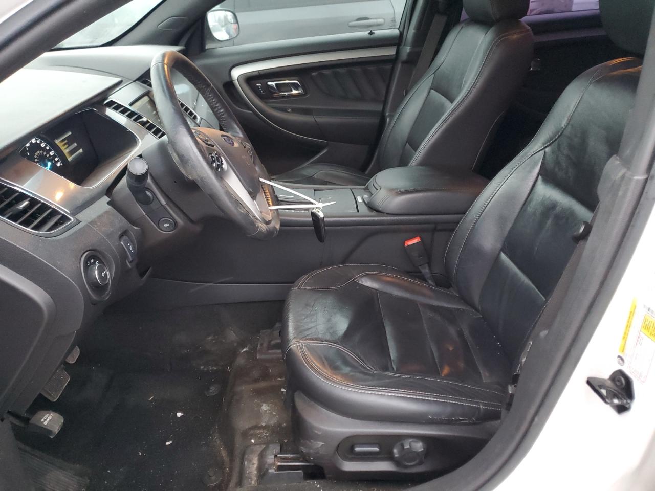 2015 Ford Taurus - Image 7