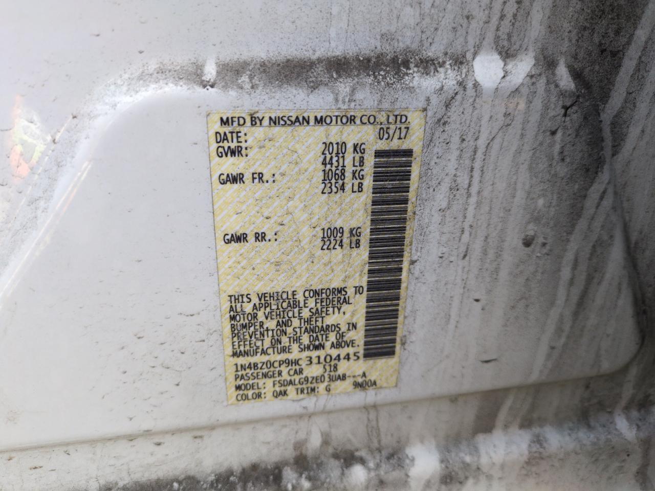 2017 Nissan Leaf - Image 13
