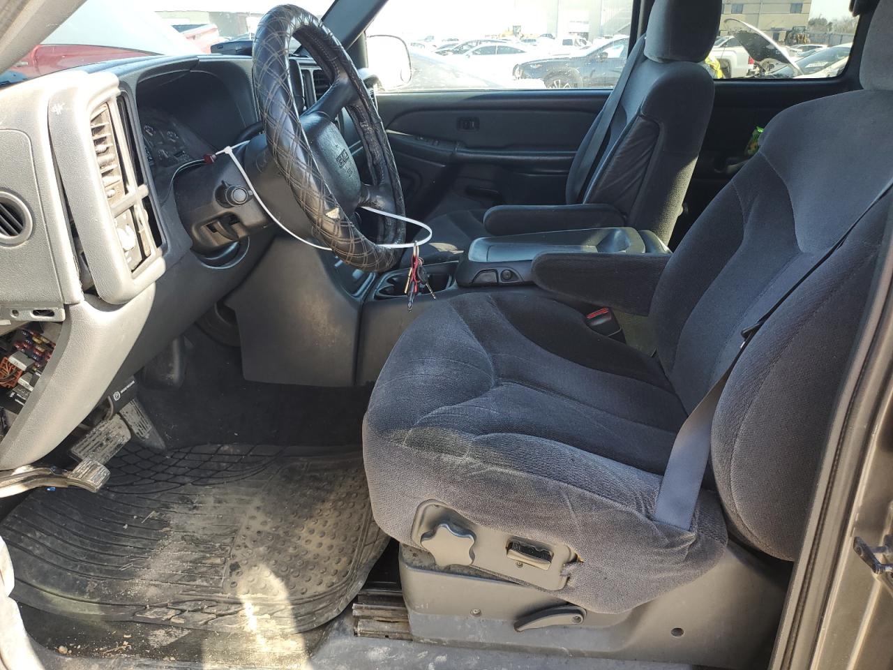 2001 GMC Sierra - Image 7