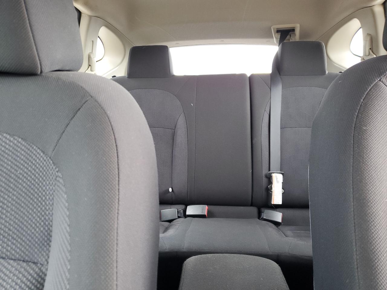 2015 Nissan Rogue - Image 10