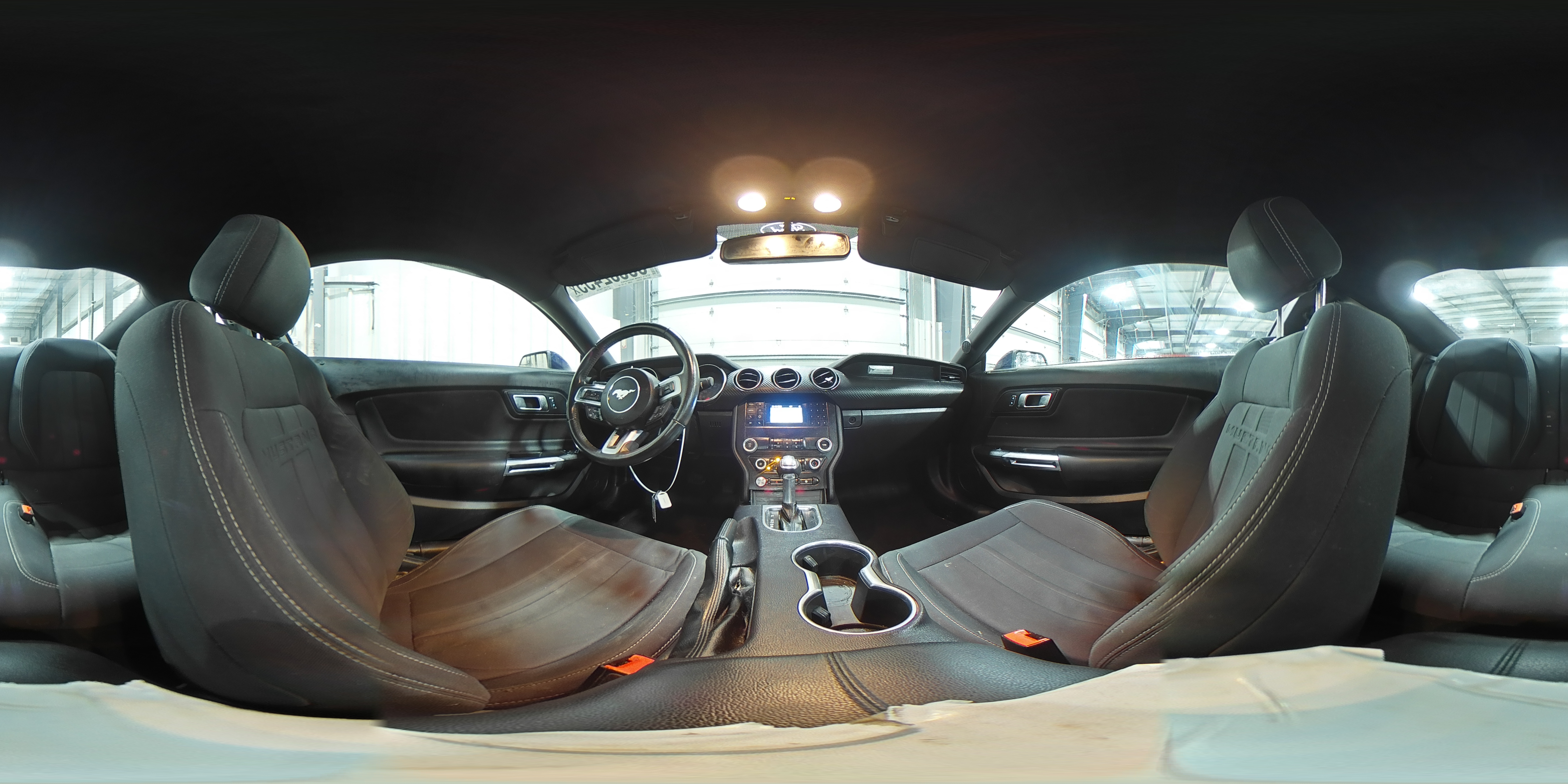 2019 Ford Mustang - Image 15