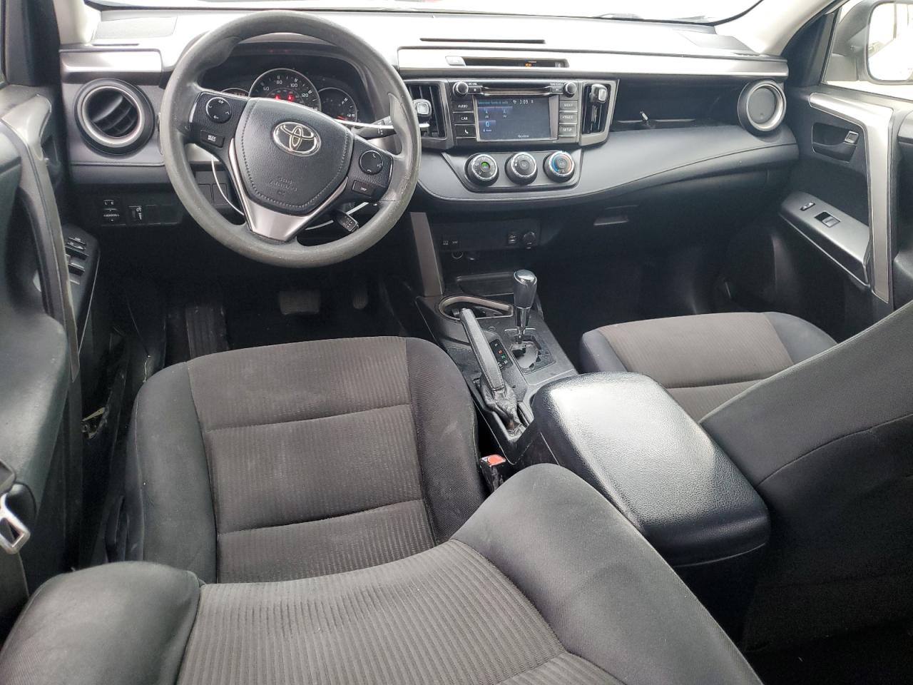 2016 Toyota RAV 4 - Image 8