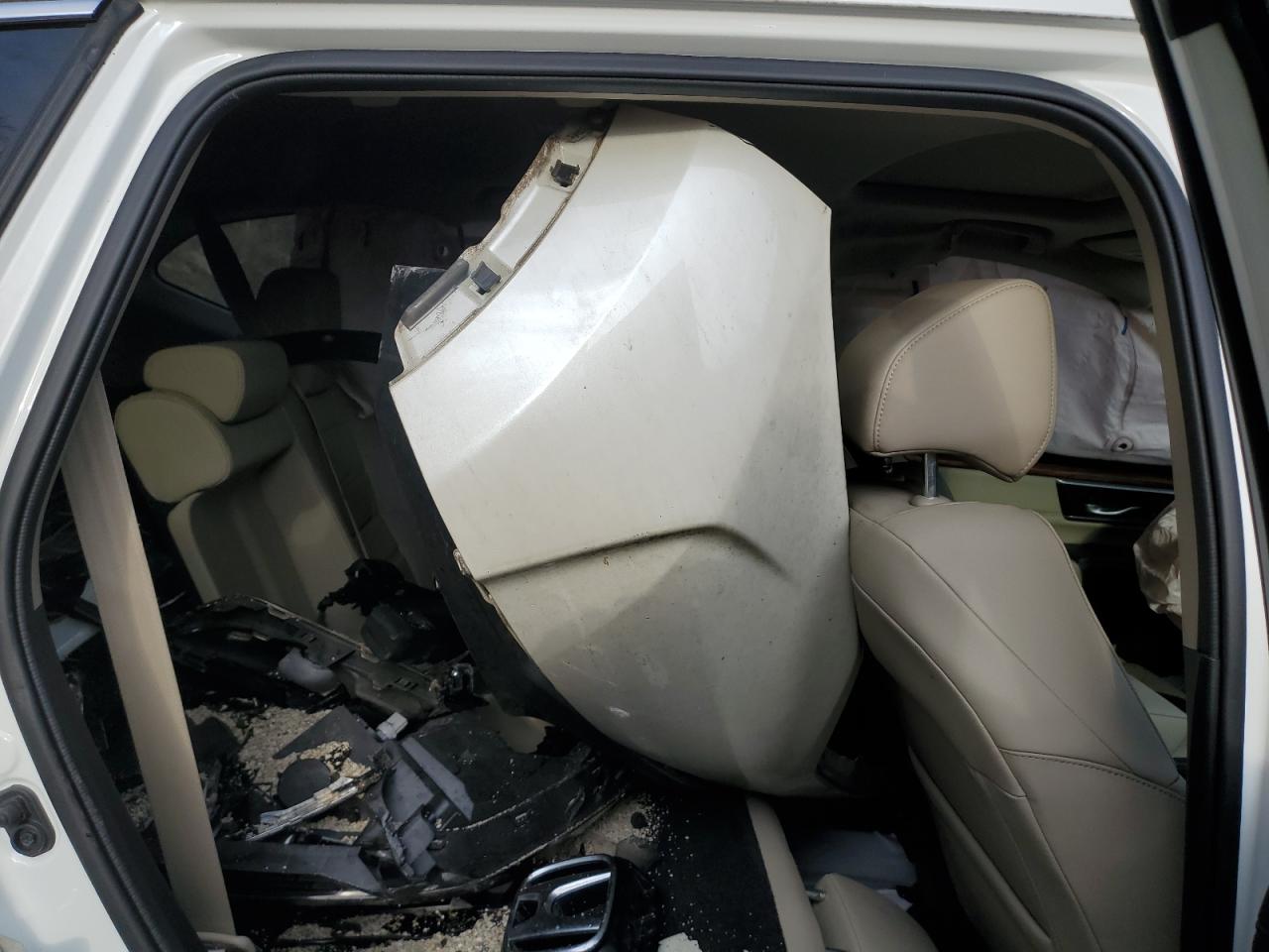 2018 Honda CR-V - Image 14