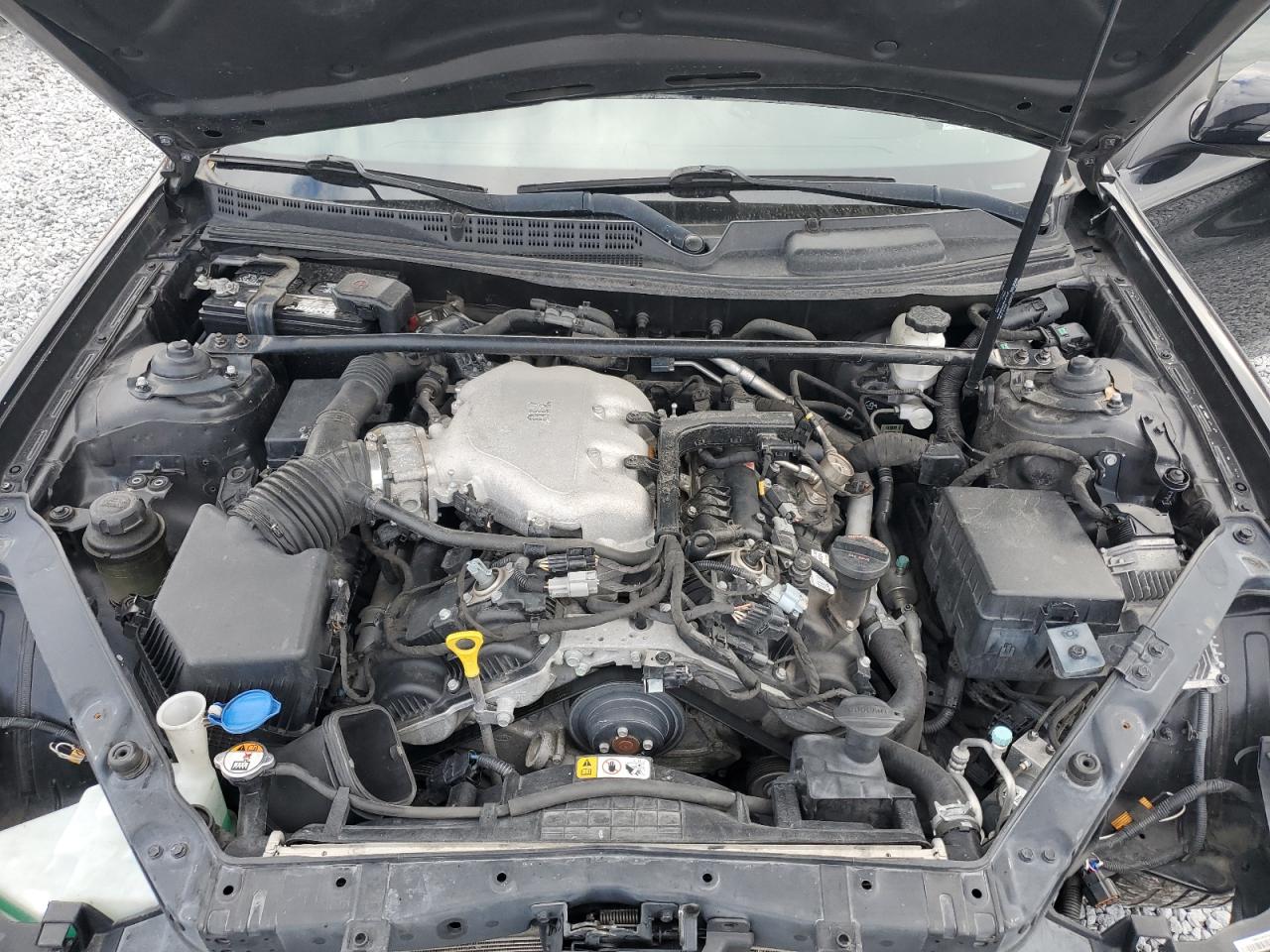 2016 Hyundai Genesis - Image 11