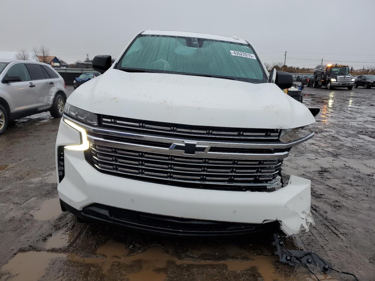 2023 Chevrolet Suburban - Image 5