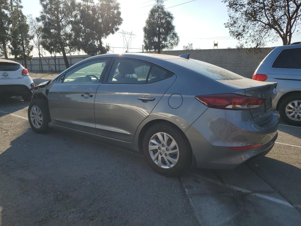 VIN KMHD74LFXHU407618 2017 HYUNDAI ELANTRA no.2