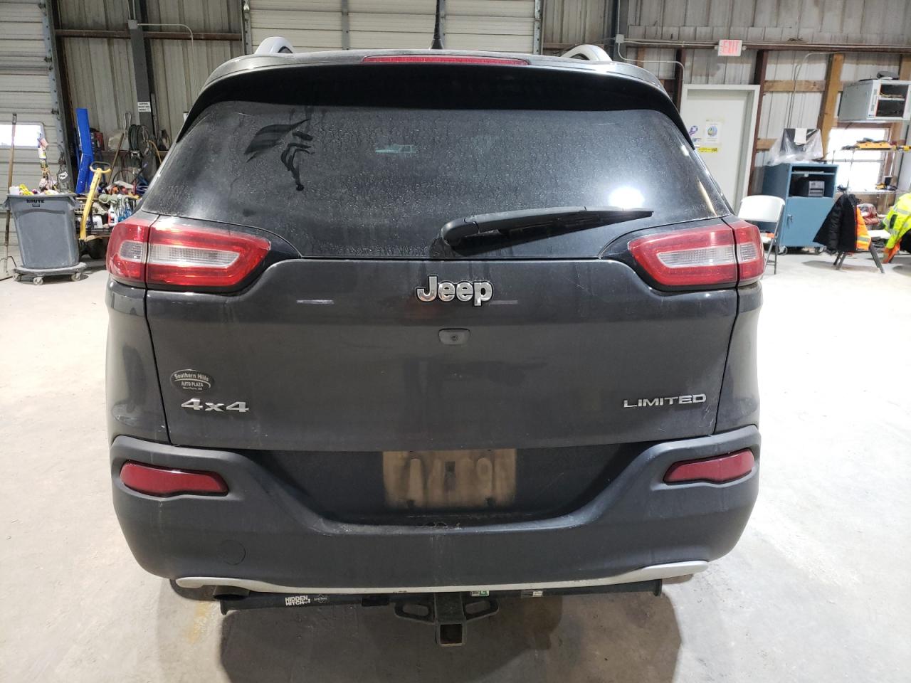 2017 Jeep Grand Cherokee - Image 6