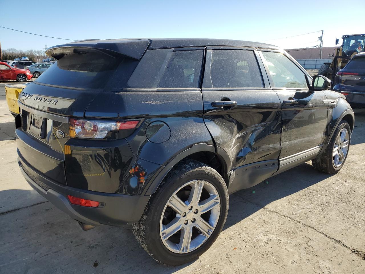 2015 Land Rover Range Rover - Image 3