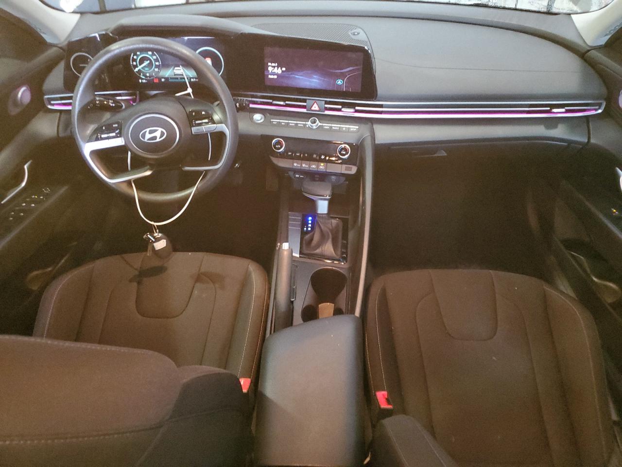 2024 Hyundai Elantra - Image 8