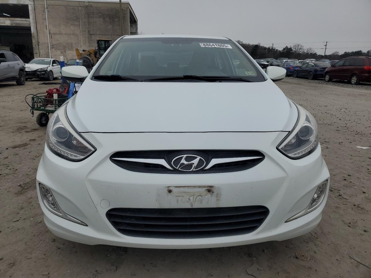 2014 Hyundai Accent - Image 5