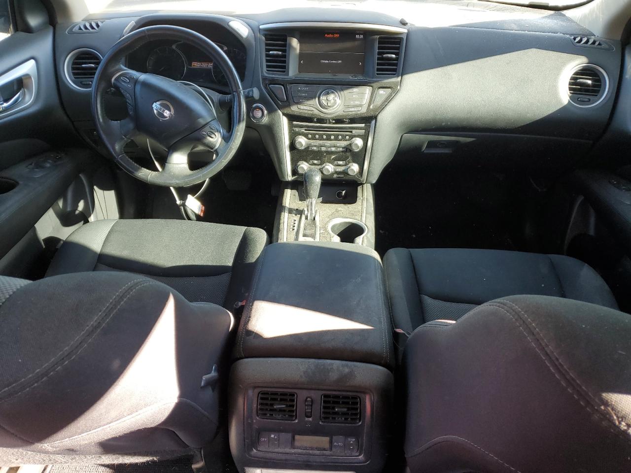 2017 Nissan Pathfinder - Image 8