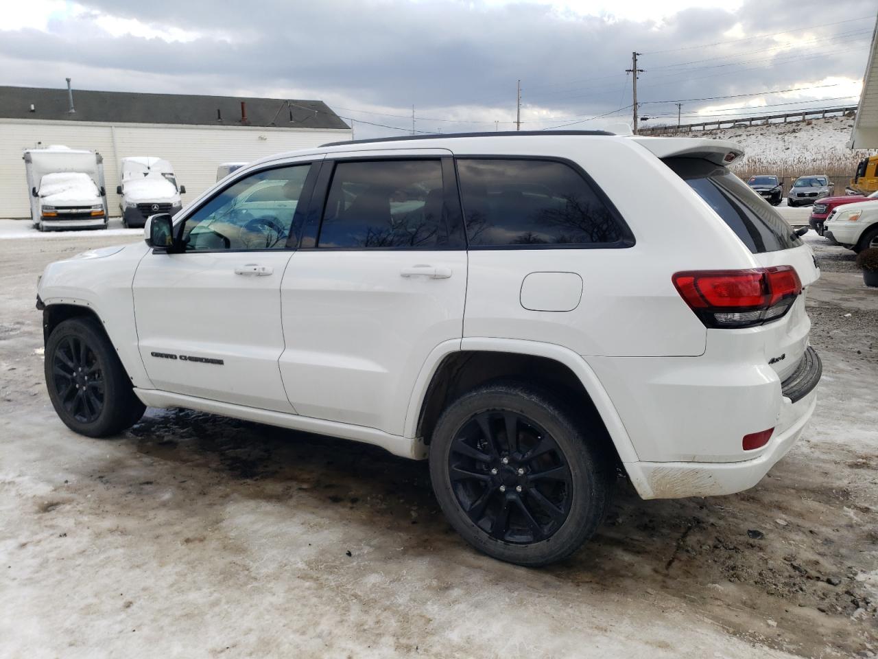 2019 Jeep Grand Cherokee - Image 2