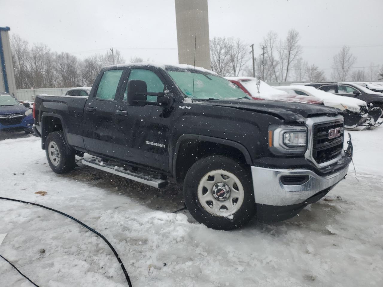 2018 GMC Sierra - Image 4