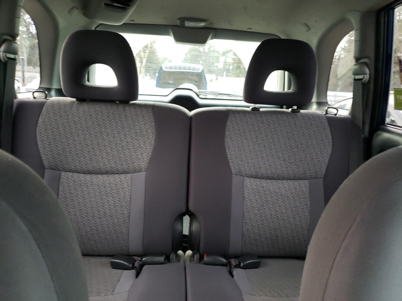 2004 Toyota RAV 4 - Image 10