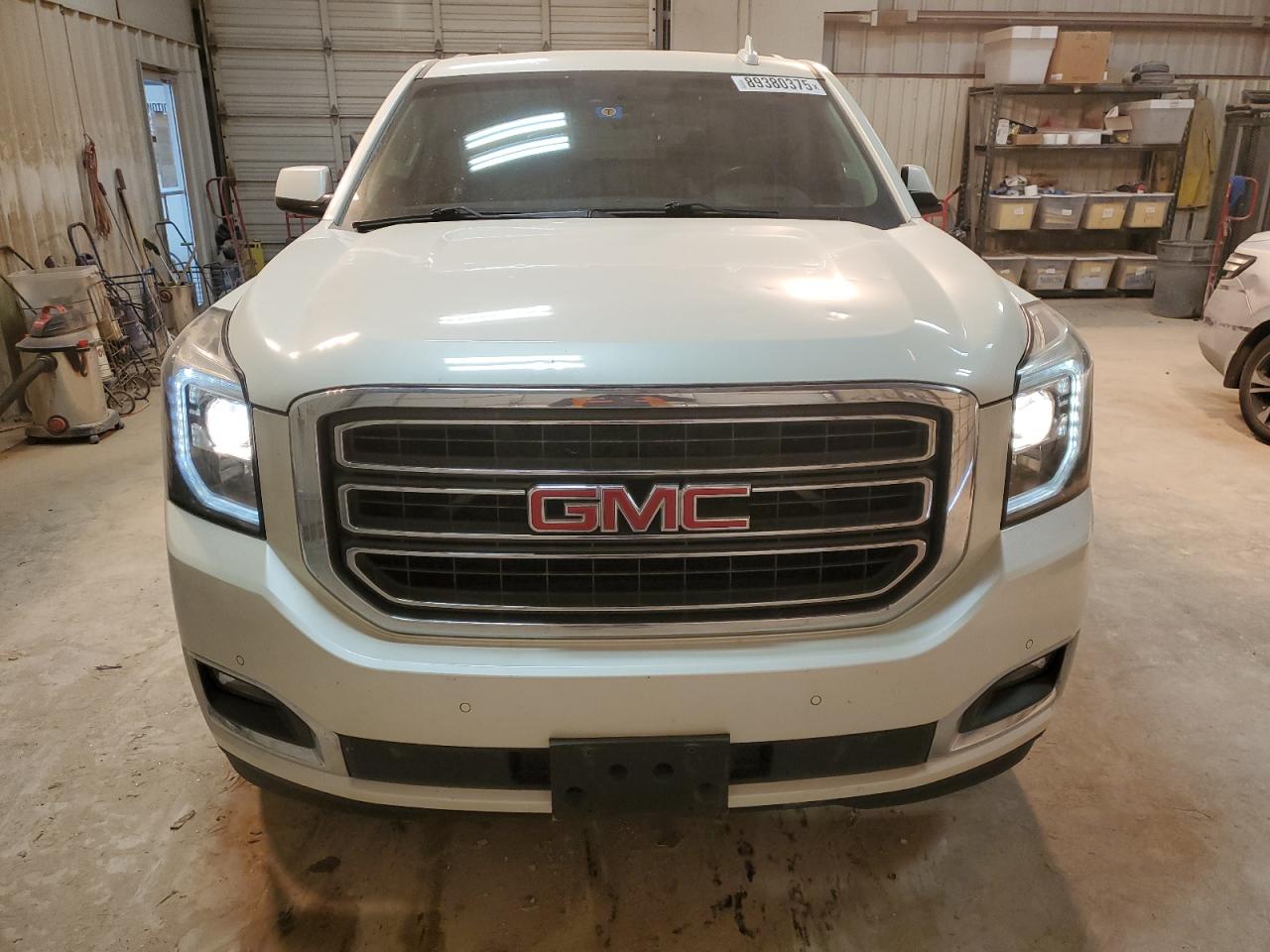 2015 GMC Yukon - Image 5